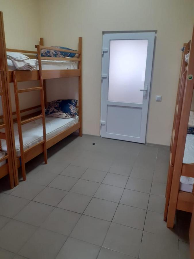 Hostel Stozhary Ternopil Exteriör bild