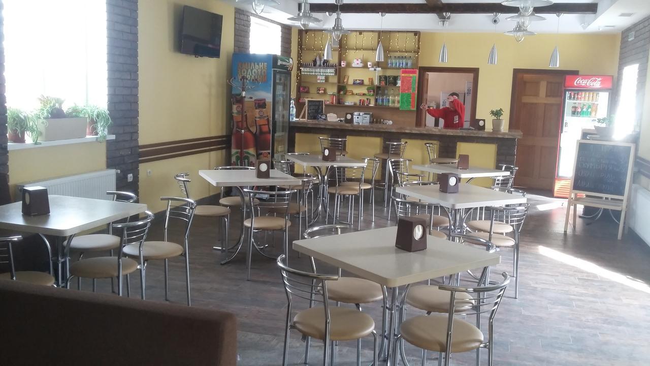 Hostel Stozhary Ternopil Exteriör bild