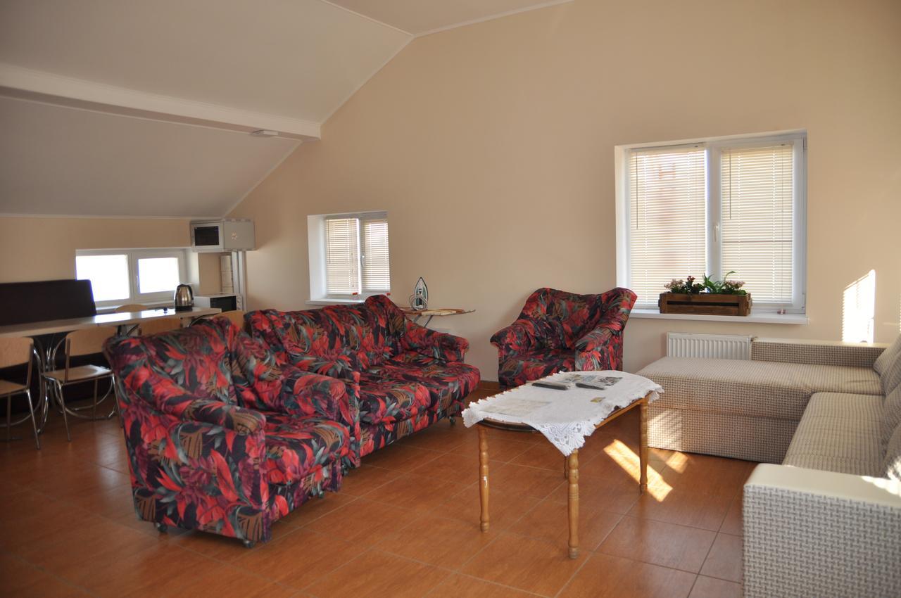 Hostel Stozhary Ternopil Exteriör bild